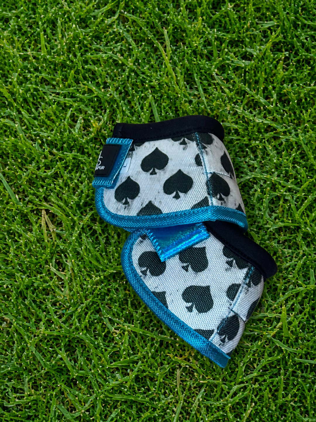 Smokin Spades Premium Protection No-Turn Bell Boots w/ Blue Glitter Straps – 2 Pack Neon Spur