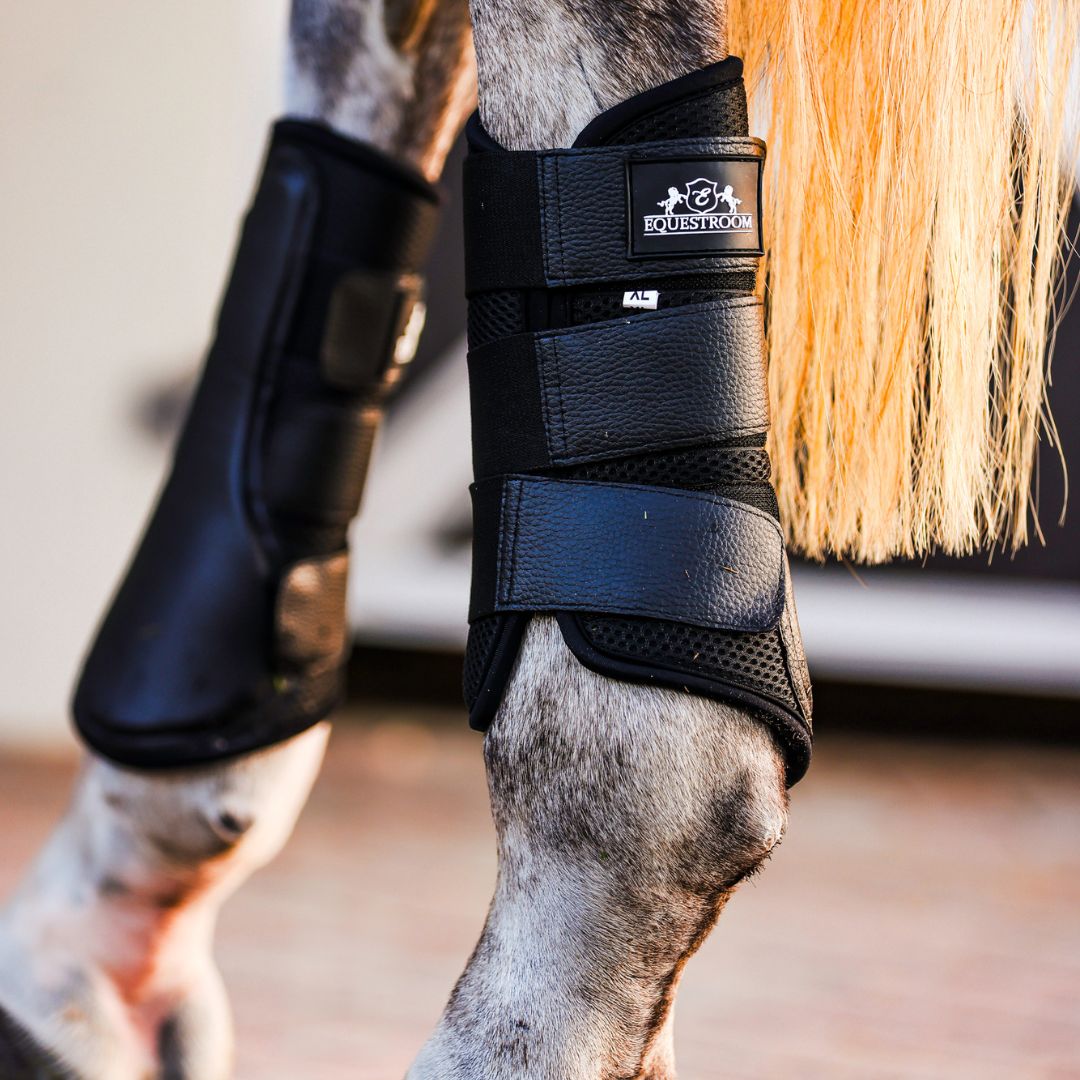 B&W - Black Saddle Pad Set