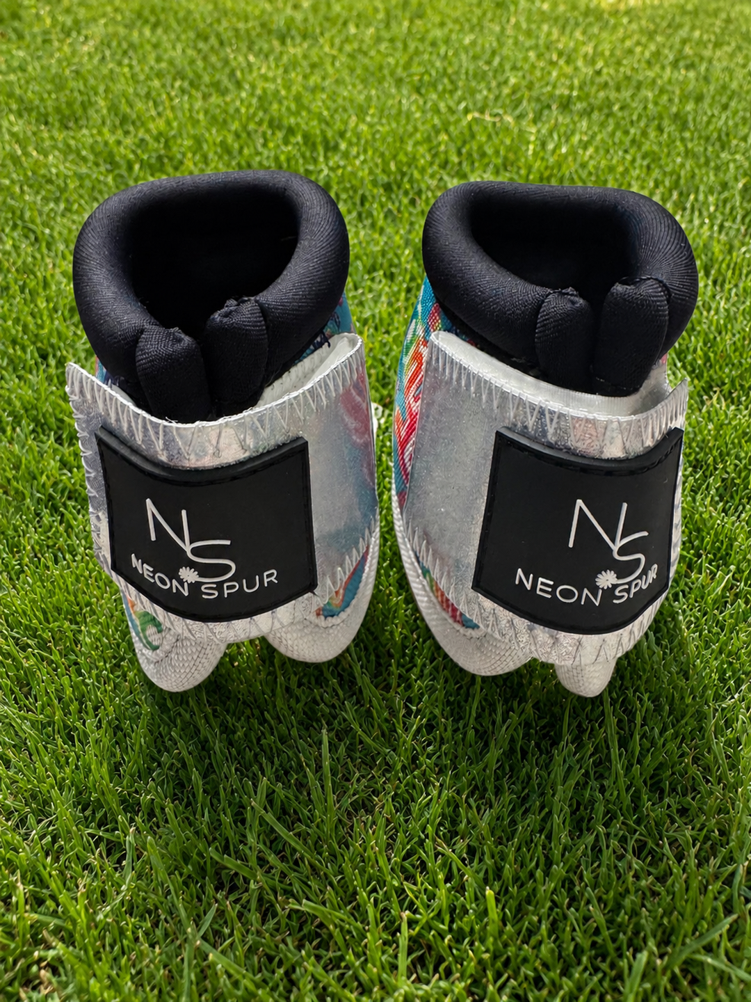 Fook No-Turn Bell Boots Neon Spur