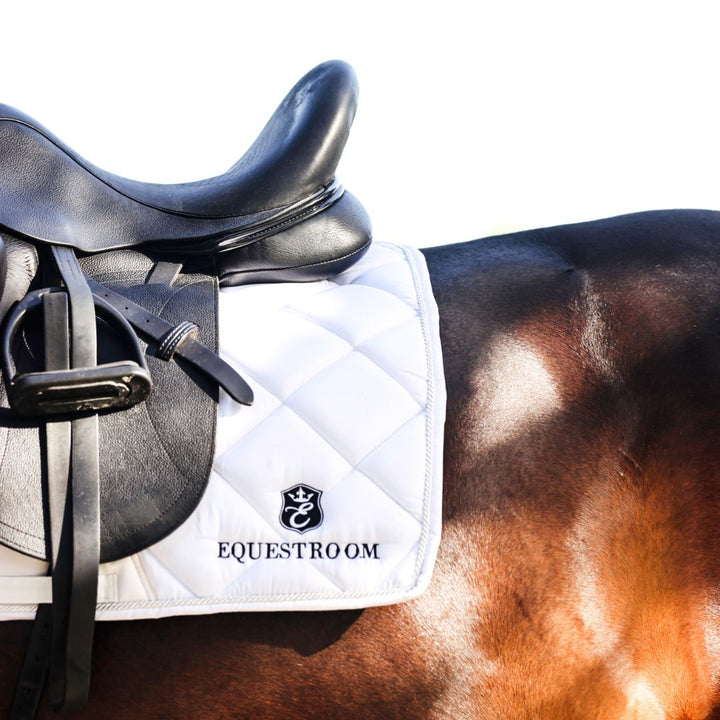 B&W - White Saddle Pad Set