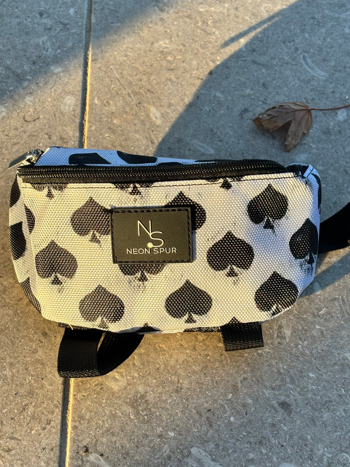 Smokin Spades Saddle Pouch