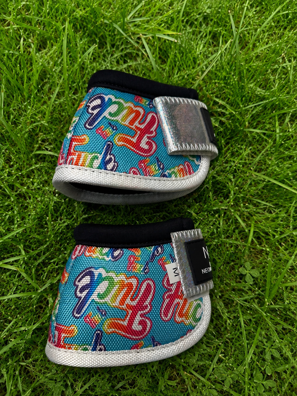 Fook No-Turn Bell Boots Neon Spur