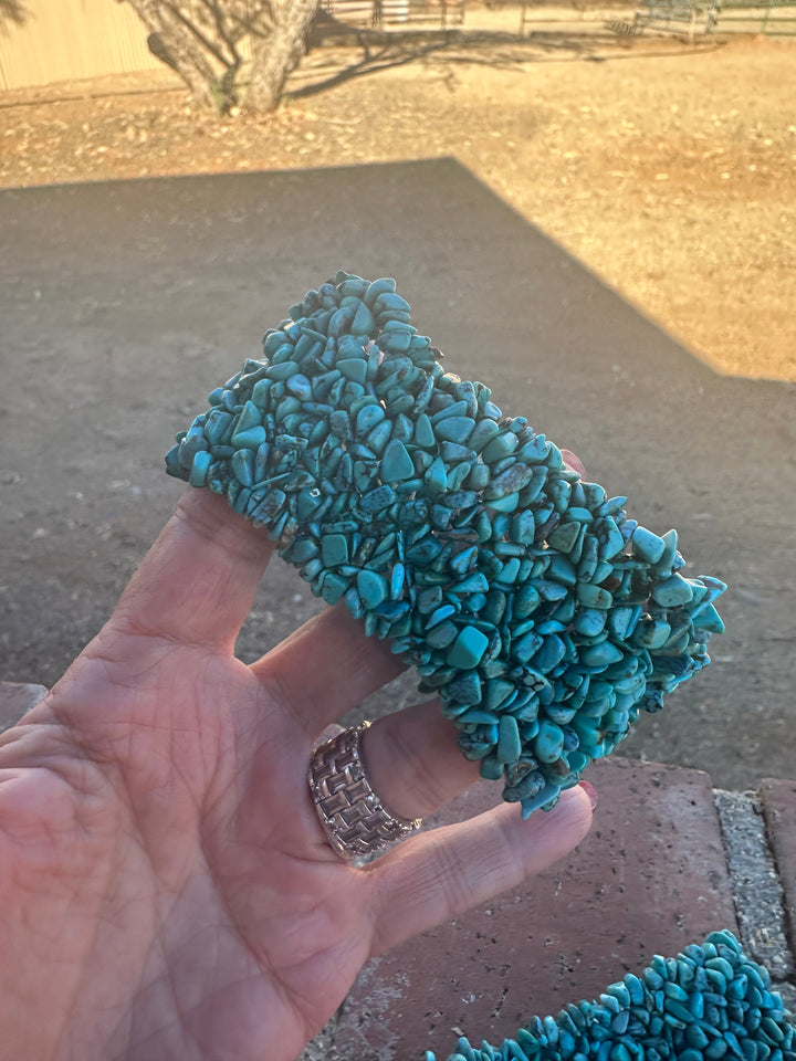 Handmade Chip Turquoise Elastic Bracelet