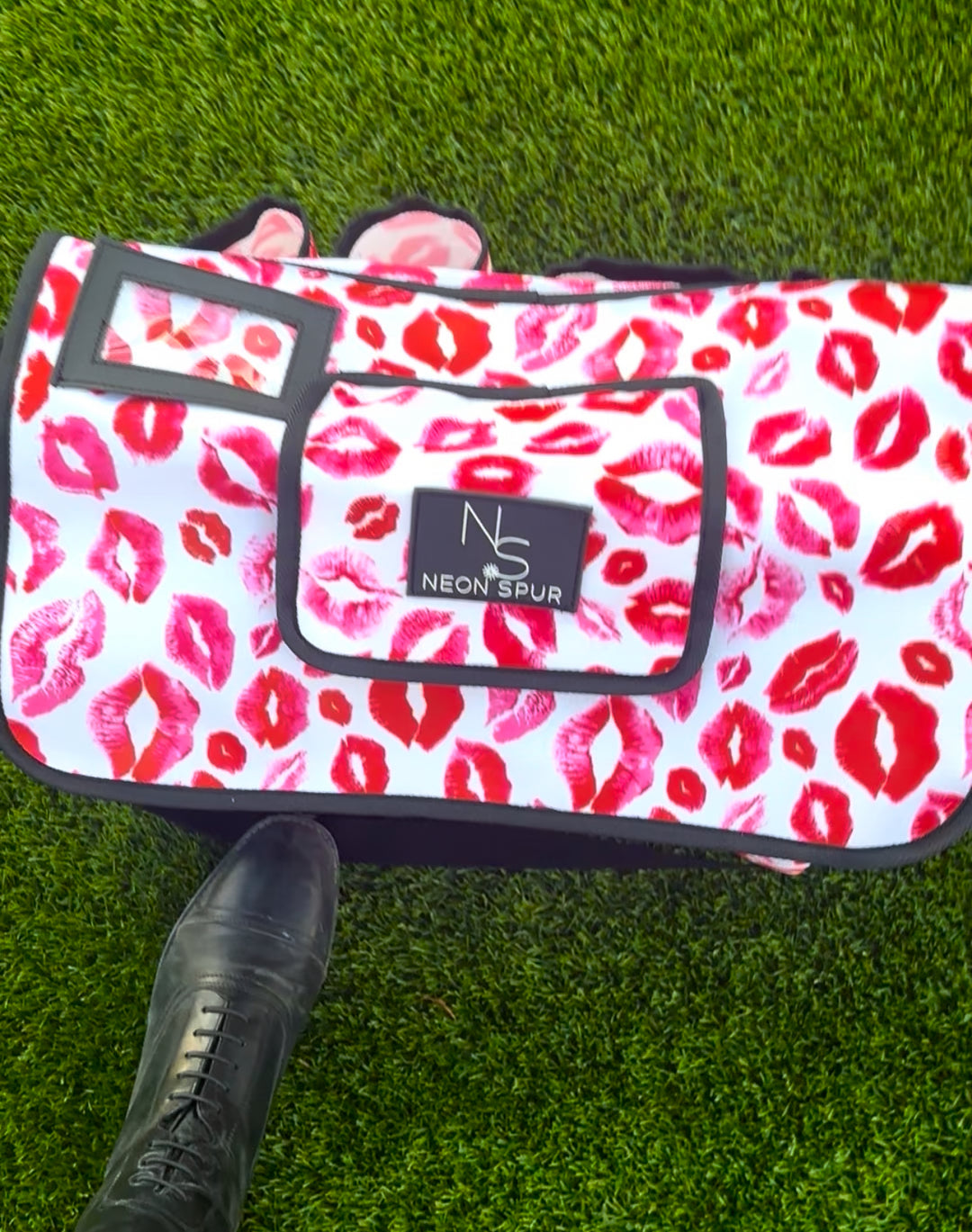 Smooch XL Premium Show Grooming Tote