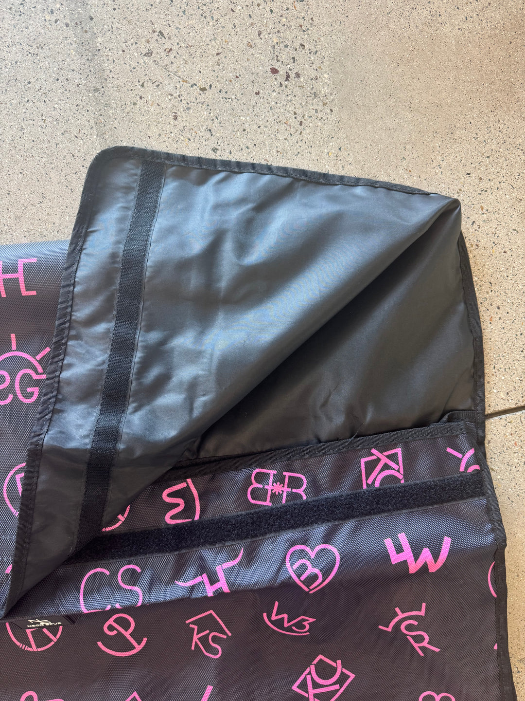 Neon Spur Brand Babe Jumbo Stall Blanket Bag