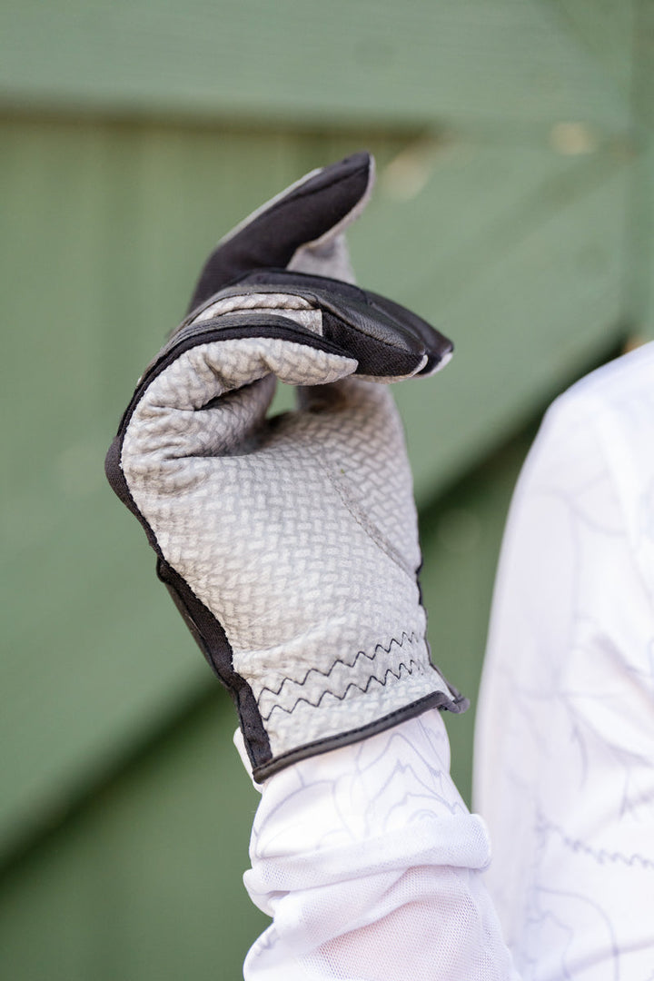 Oil-Tac Copper Tech™️ Leather Premium Riding Glove in Black CorrectConnect