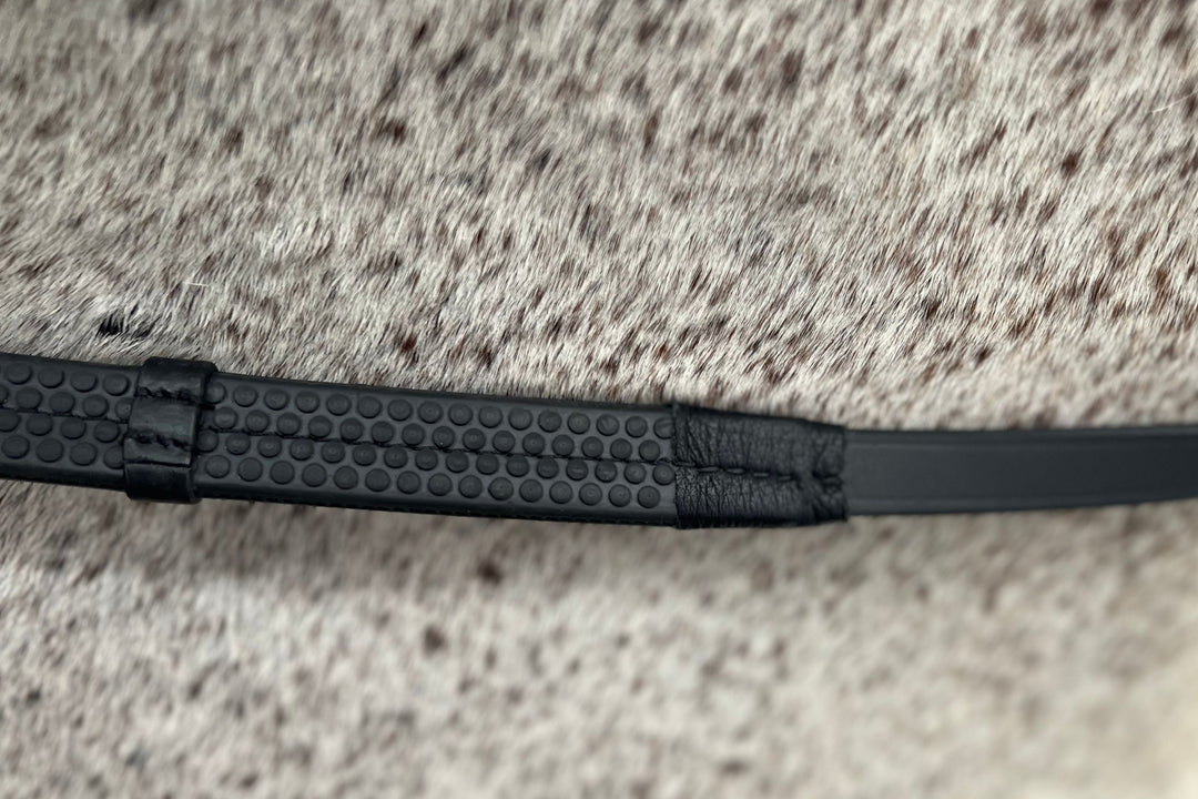 Super Grip Reins -Heavy Rubber Rein for Ultimate Grip- Hand Stops 5" (13cm) Apart CorrectConnect