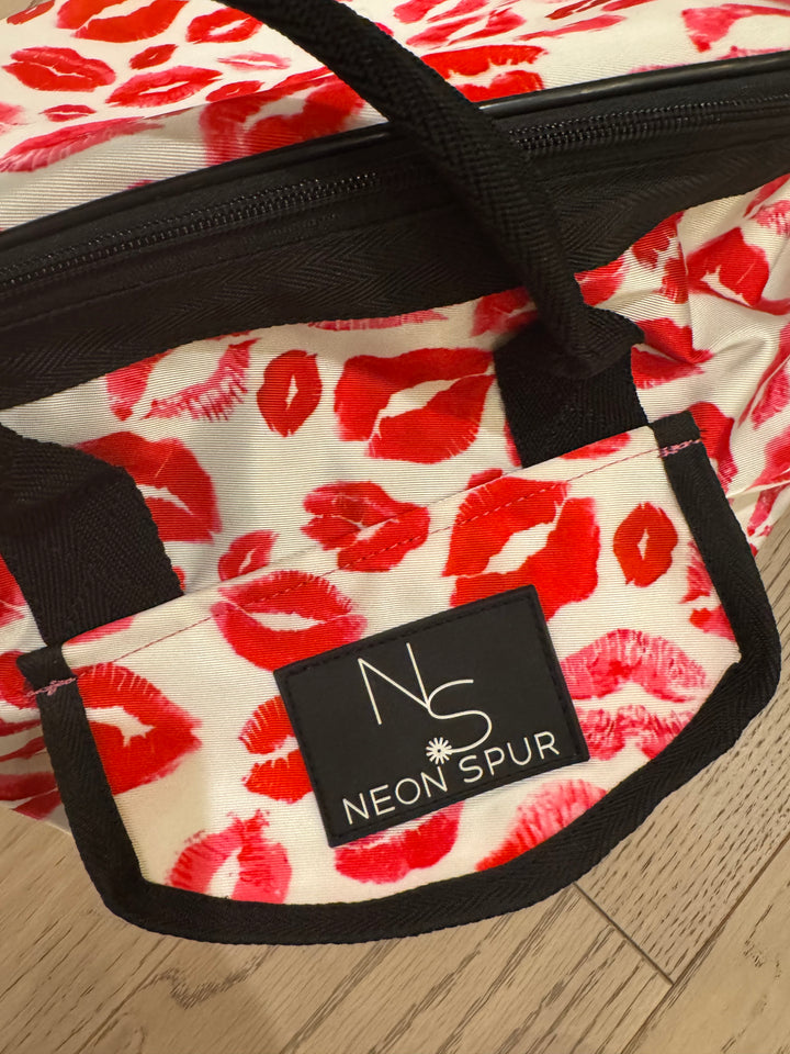 Smooch Deluxe Grooming Bag