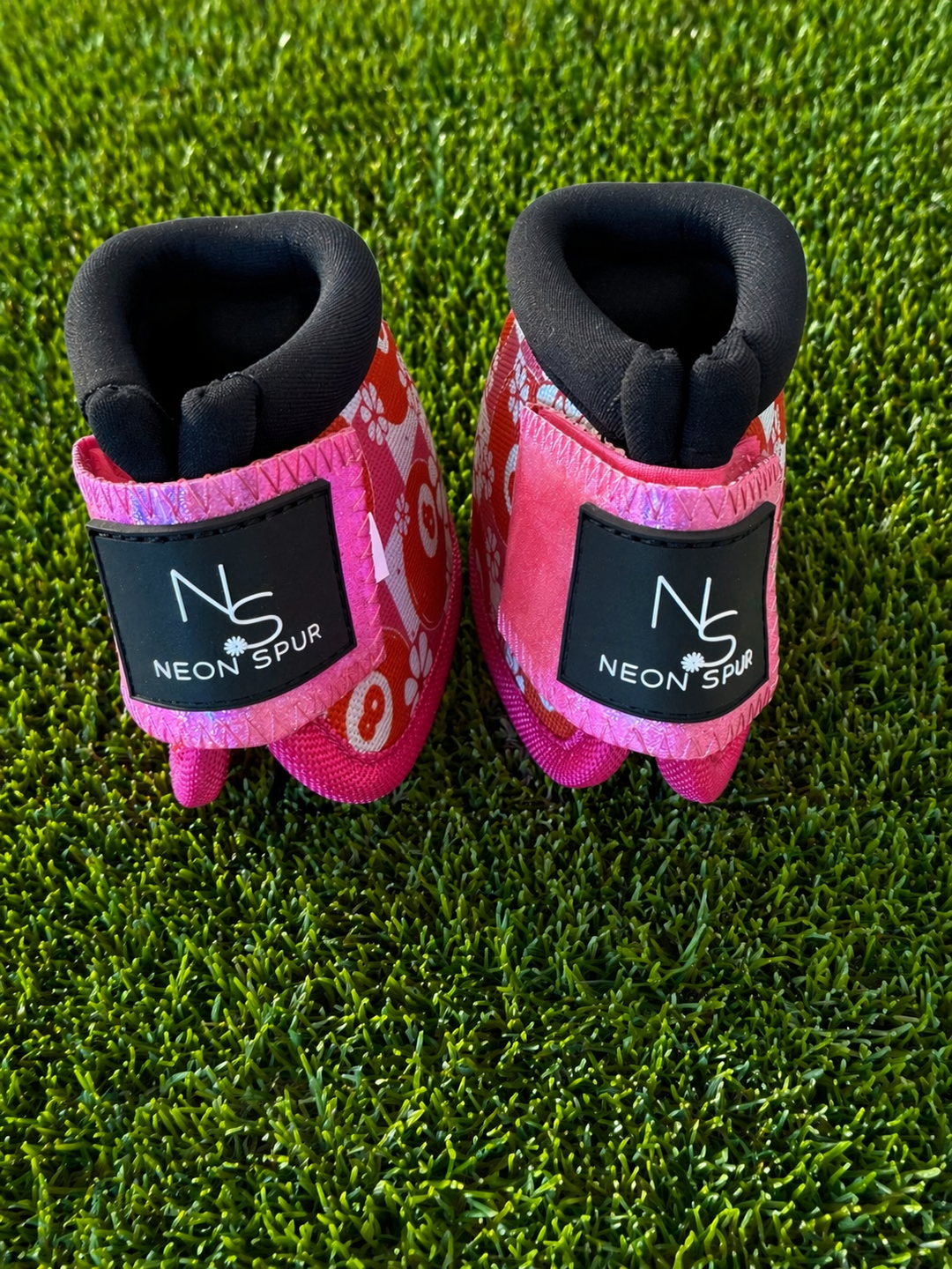 Daisy 8 No-Turn Bell Boots