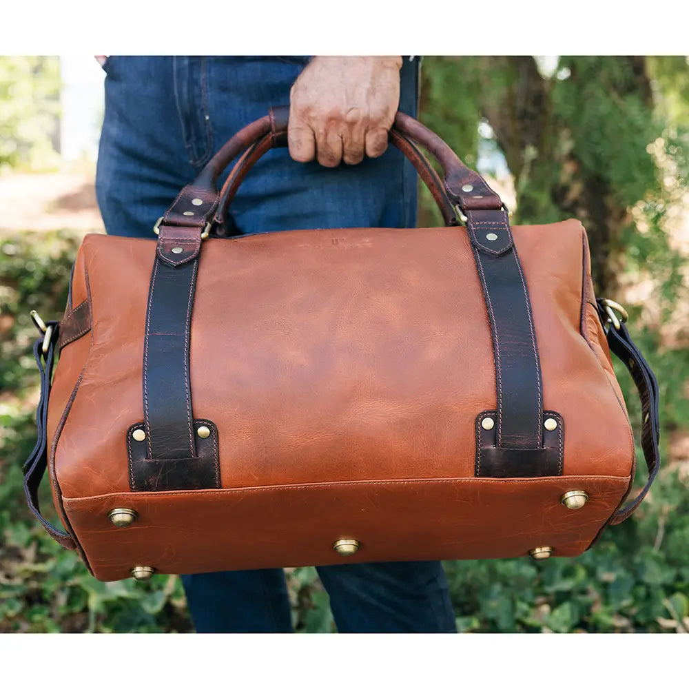 Totare Vernazza Leather Overnight Bag