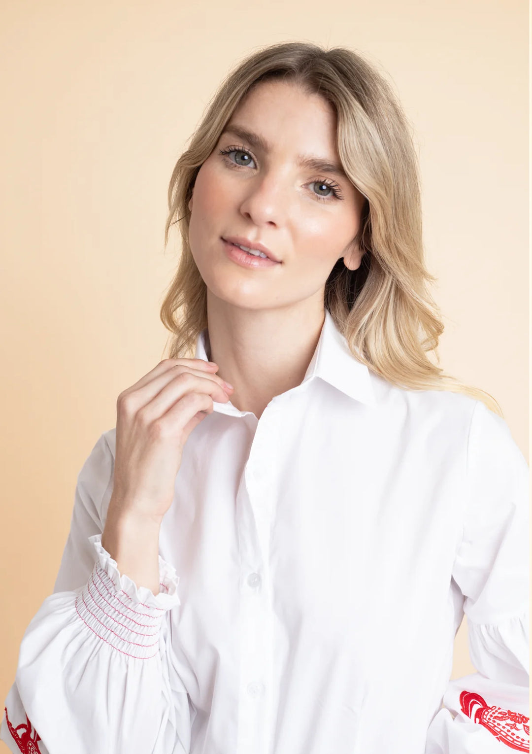 White Annie Shirt -Embroidered Red Horses