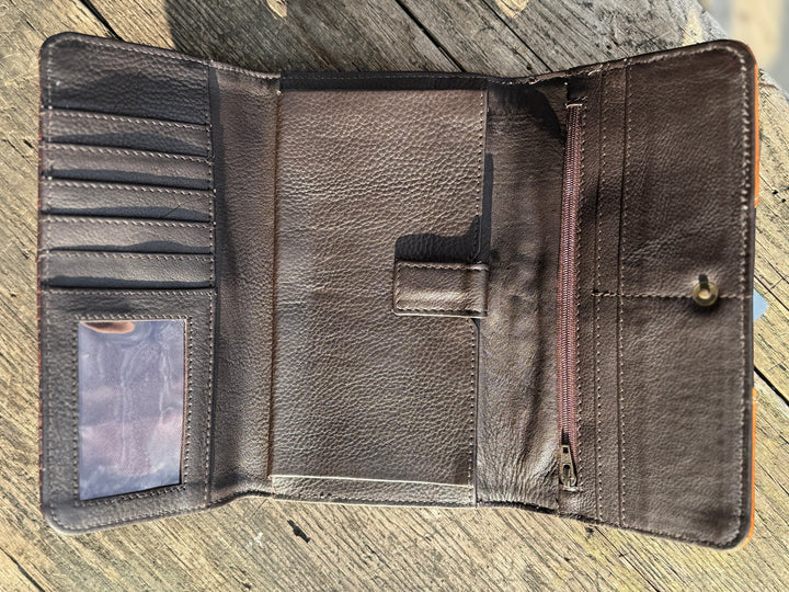 Gator Embossed Clutch Buckle Wallet