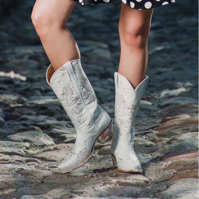 White Rhinestone Wedding Cowgirl Boots