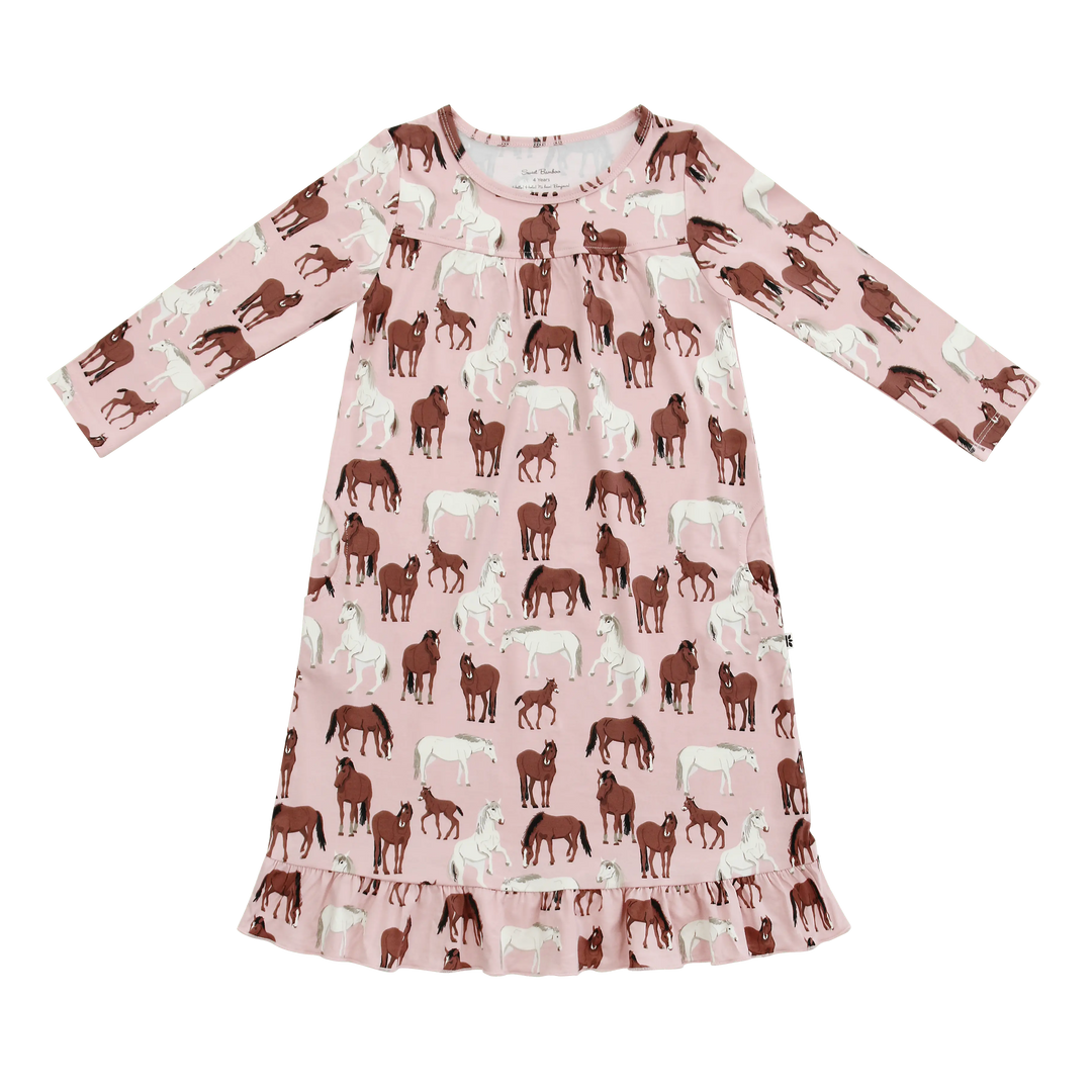 pink chicken horse dress After a mid-event change behind a door, we kept dancing at the pink pony club Comment DRESS and I'll send you the link #pink #arabianhorse